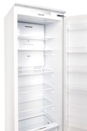 Морозильный шкаф встраиваемый Graude Comfort IK 180.0