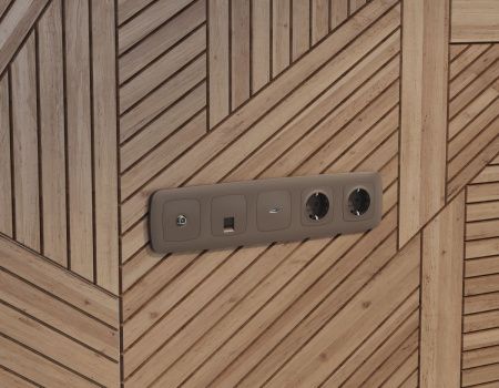 Комплект механизма компьютерной розетки Ambrella Volt MO642005