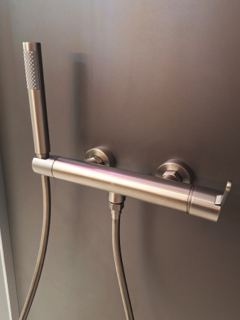 Смеситель для душа AltroBagno Unione AltroBagnoUnione030604GM настенный оружейная сталь