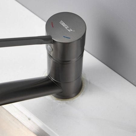 Смеситель для кухни BELZ B19019-3 на мойку оружейная сталь