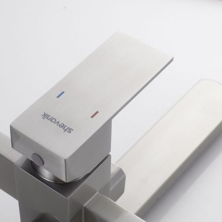 Душевая стойка Shevanik S7036L настенная цвет серый