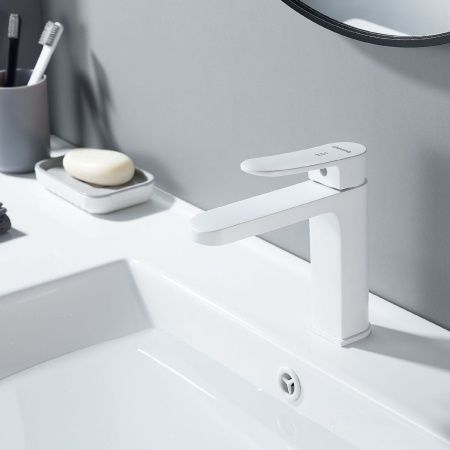 Смеситель Shevanik S4501C на раковину белый