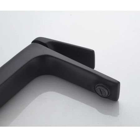 Смеситель Knotlor VIGOR KN-70/BL на раковину черный
