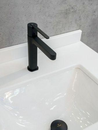 Смеситель AltroBagno Unione AltroBagnoUnione0136MB на раковину черный