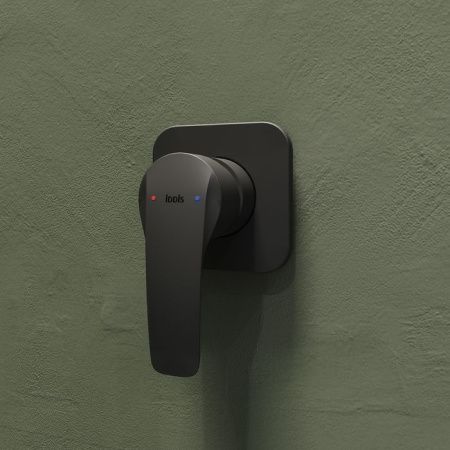 Смеситель для душа IDDIS Ray RAYBL00i66 встраиваемый в стену черный