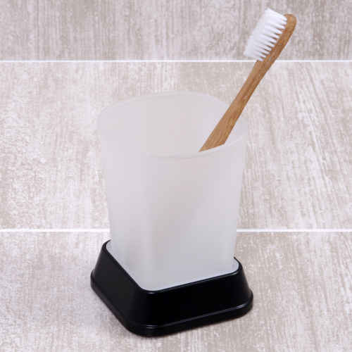 Стакан для зубных щеток WasserKRAFT 5428B - фото 2