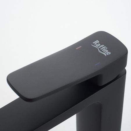 Смеситель Raffine F0199H на раковину черный