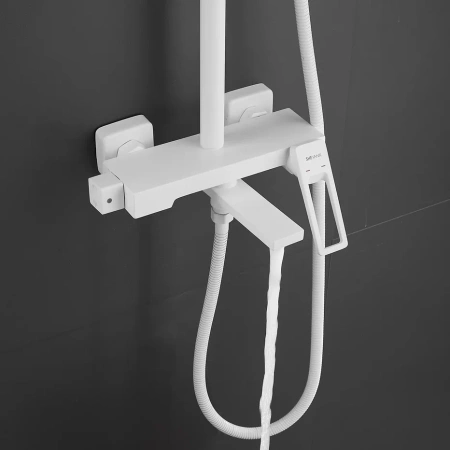 Душевая стойка Shevanik S6836C настенная цвет белый