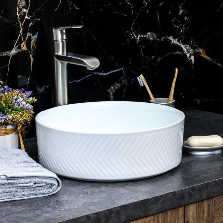 Раковина из сантехнического фарфора Melana 320339-805 40х40 накладная цвет белый без отверстий под смеситель