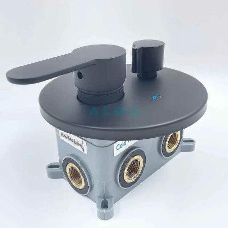 Душевая система ALMAes Sakari TVZ-0890 встраиваемая в стену цвет черный