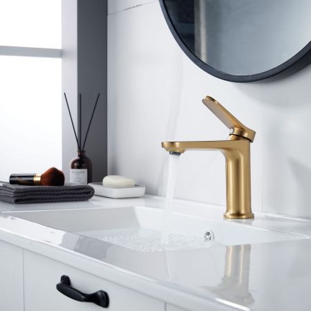 Смеситель Shevanik S43G S4301G на раковину золото