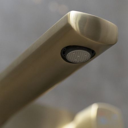 Смеситель для раковины LeMark Ursus LM7226BG встраиваемый в стену золото