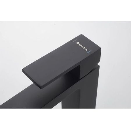 Смеситель Knotlor STABLE KN-20/BL на раковину черный