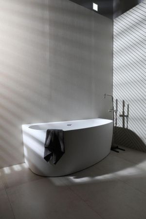 Ванна акриловая Allen Brau Priority 2.31005.20B 160х80 пристенная асимметричная с ножками