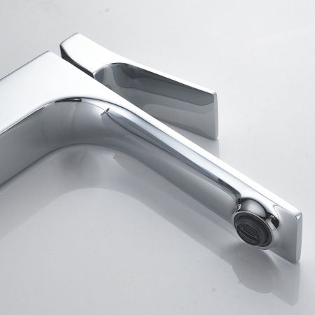 Смеситель для раковины Shevanik S6111 на столешницу хром