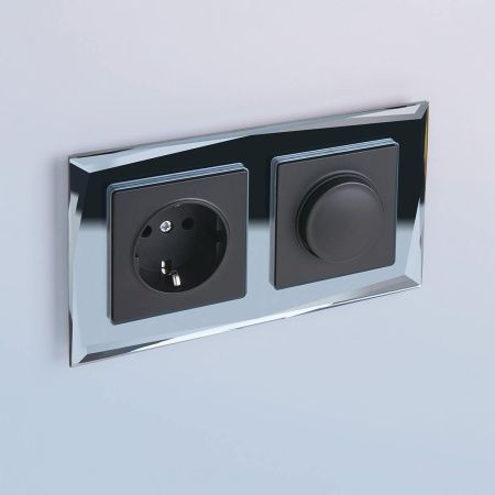 Розетка Werkel 4690389156885