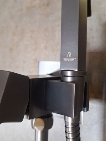 Гигиенический душ со смесителем AltroBagno BM AltroBagnoBM060121GM оружейная сталь