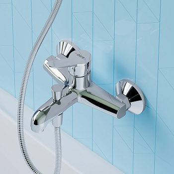 Смеситель для ванны и душа Dorff Optima D2010000 настенный хром без термостата