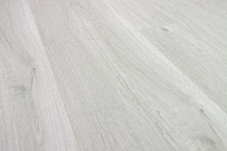 SPC ламинат CronaFloor Wood Дуб Серебристый Т064528 толщина 0,4 см 43 класс 1200х180