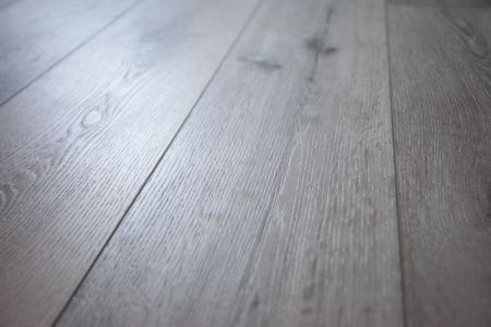 SPC ламинат Damy Floor FAMILY T7020-5D Дуб Состаренный Серый толщина 0.4 см 43 класс 1220х180
