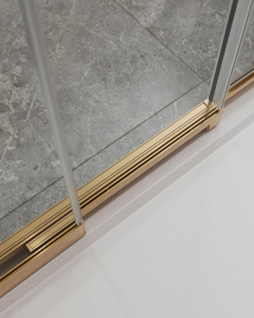 Душевая дверь Cezares MOLVENO MOLVENO-BF-3-90-C-BORO-IV 90х195 стекло прозрачное профиль золото брашированное