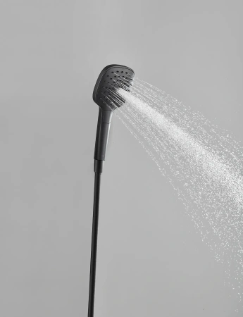 Душевая стойка Arrow AG3323SHMB настенная цвет черный с термостатом