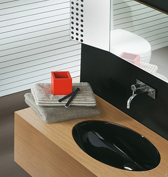 Раковина из санфаянса Simas LFT 74 nero 66х39 встраиваемая цвет черный глянцевый