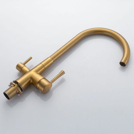 Смеситель для кухни Shevanik S428G на мойку золото