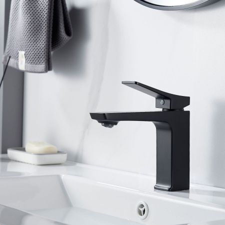Смеситель Shevanik S4401H на раковину черный