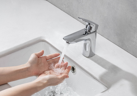 Смеситель Aquatek ВЕГА AQ1011CR на раковину хром без термостата