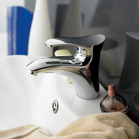 Смеситель Fashun A1001 на раковину хром