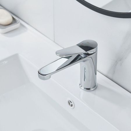 Смеситель Shevanik S6201 на раковину хром