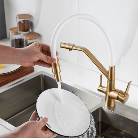 Смеситель для кухни Rose R558G на мойку золото