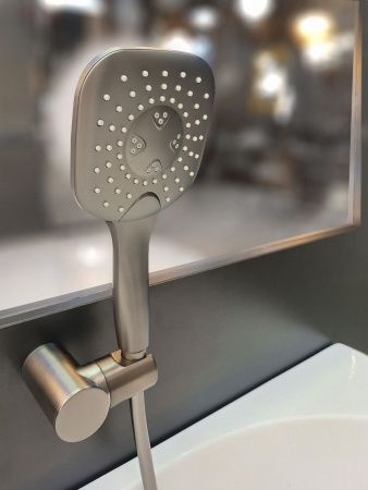 Смеситель для ванны AltroBagno Lamberto AltroBagnoLamberto0224GM настенный оружейная сталь