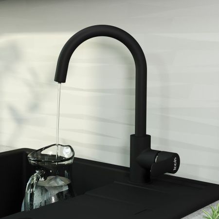 Смеситель для кухни IDDIS Cuba CUBBLFJi05 на мойку черный