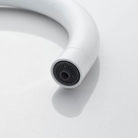 Смеситель для кухни Shevanik S128C на мойку белый