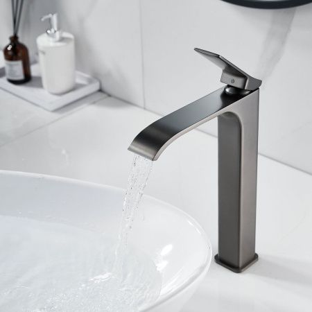 Смеситель для раковины Shevanik S4011T на столешницу оружейная сталь