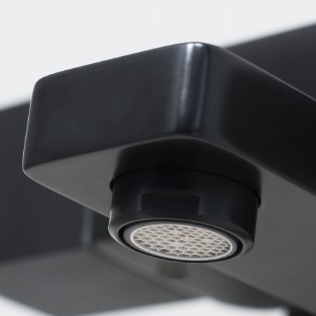 Душевая стойка WasserKRAFT A29901 настенная цвет черный с термостатом