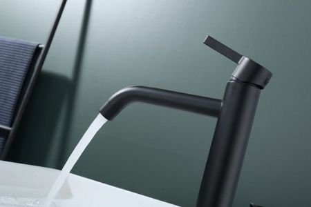 Смеситель для раковины Splenka S221 S221.15.06 на столешницу черный