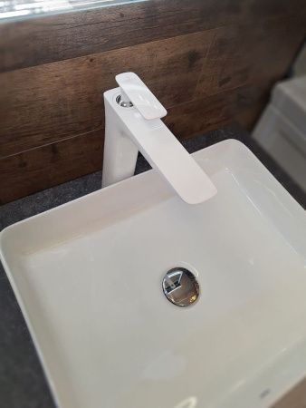 Смеситель для раковины AltroBagno Aperto AltroBagnoAperto010207Bi на столешницу белый