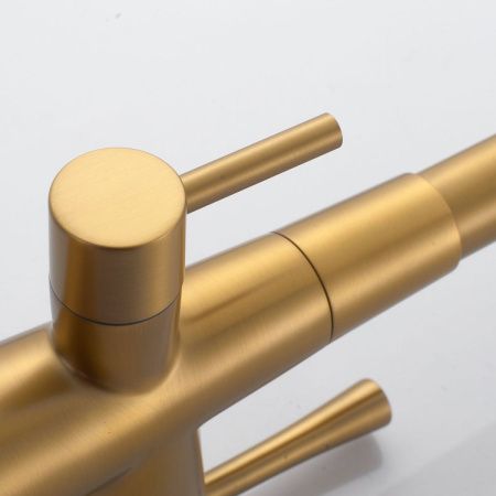 Смеситель для кухни Shevanik S428G на мойку золото