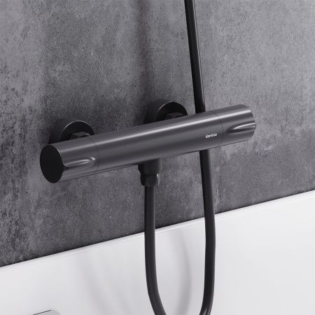 Смеситель для душа Damixa Scandinavian Pure 366000300 настенный черный с термостатом