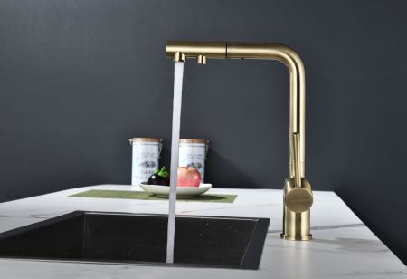 Смеситель для кухни Paulmark SERPENTINE Se213222-BR на мойку бронза