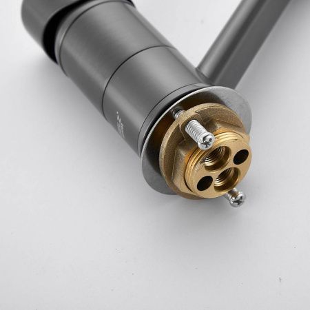 Смеситель для кухни BELZ B19019-3 на мойку оружейная сталь