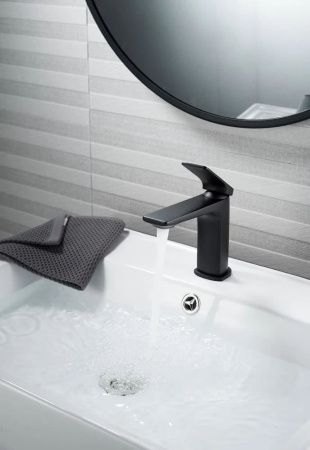 Смеситель Knotlor VIGOR KN-70/BL на раковину черный