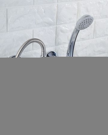 Смеситель для ванны Rossinka G G02-83 настенный хром