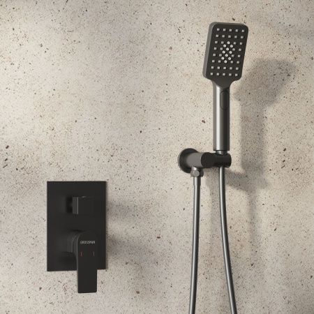 Душевая система Grossman Classic 501.K35.04.420 встраиваемая в стену цвет черный