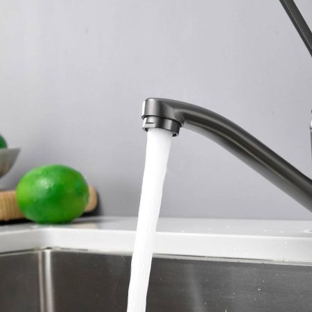 Смеситель для кухни BELZ B19019-3 на мойку оружейная сталь