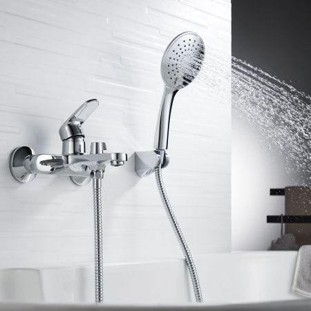 Смеситель для ванны Rossinka RS45 RS45-30 настенный хром