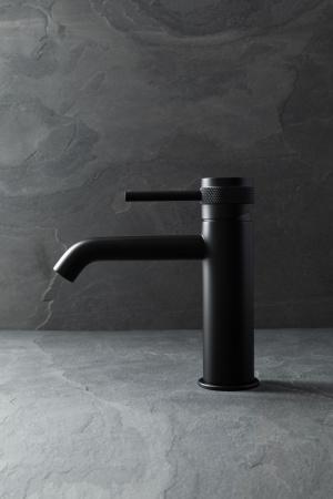 Смеситель Allen Brau Priority 5.31A01-31 на раковину черный